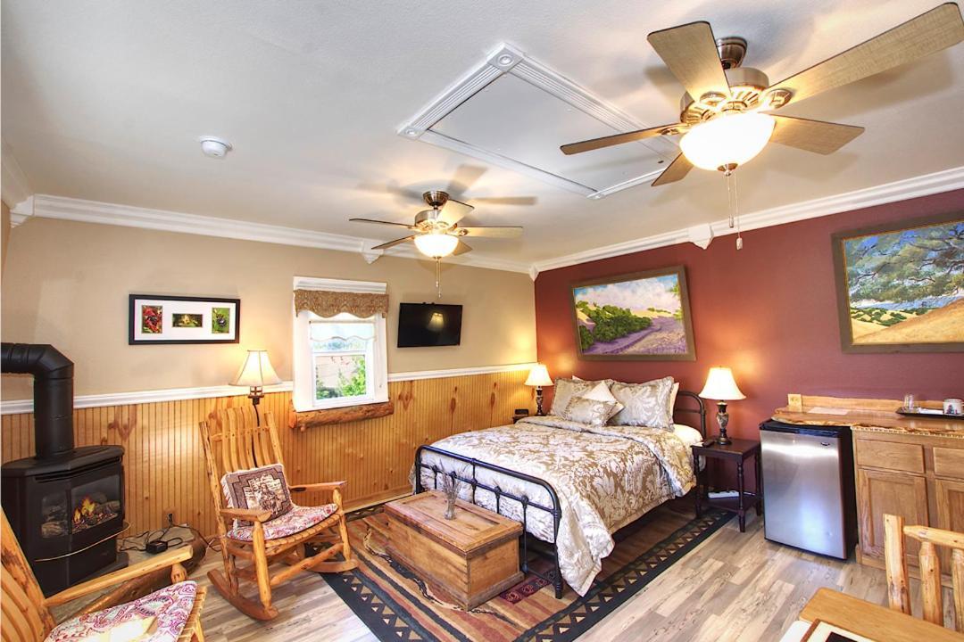 Forfriends Inn Wine Country Bed And Breakfast Santa Ynez Extérieur photo