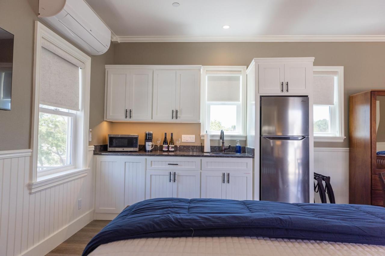 Forfriends Inn Wine Country Bed And Breakfast Santa Ynez Extérieur photo